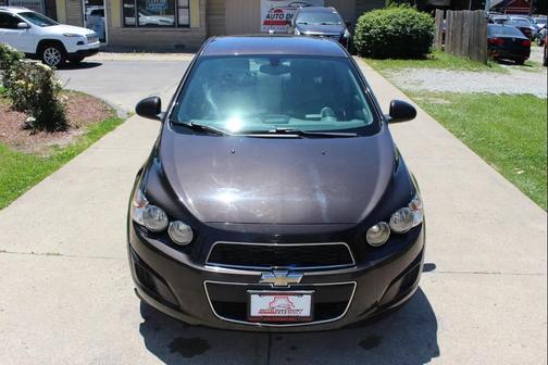 Mosaic Black Metallic 2016 Chevrolet Sonic LT