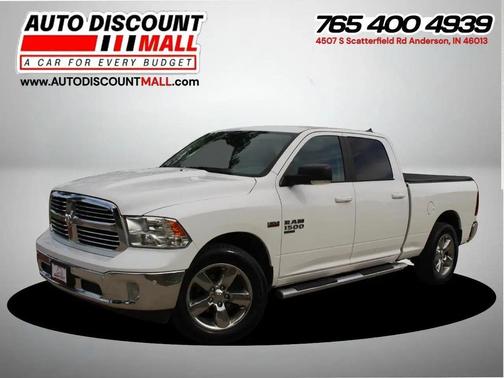 Bright White Clearcoat 2019 RAM 1500 Big Horn