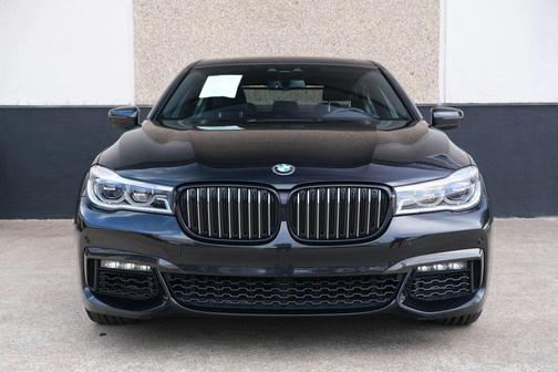 2019 BMW 750 I