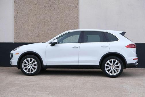 2016 Porsche Cayenne Cayenne