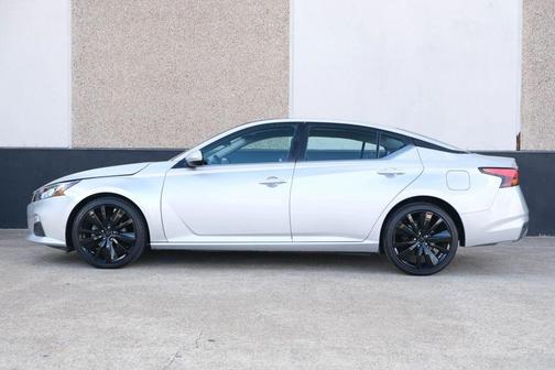 2020 Nissan Altima SR FWD