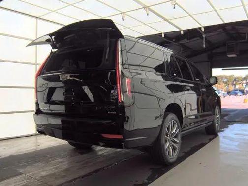 2021 Cadillac Escalade ESV Sport