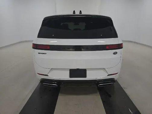 2023 Land Rover Range Rover Sport SE