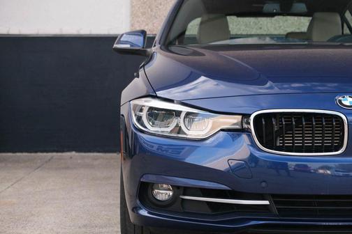 2018 BMW 330e iPerformance