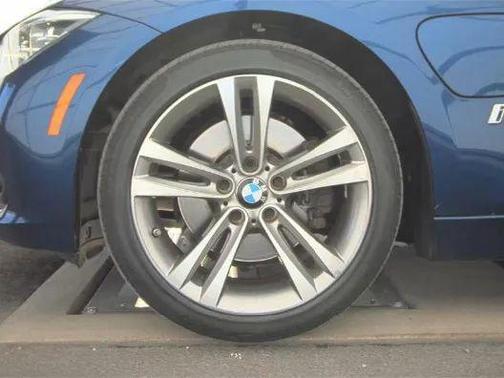 2018 BMW 330e iPerformance