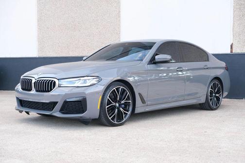 2022 BMW 530 i