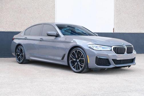 2022 BMW 530 i