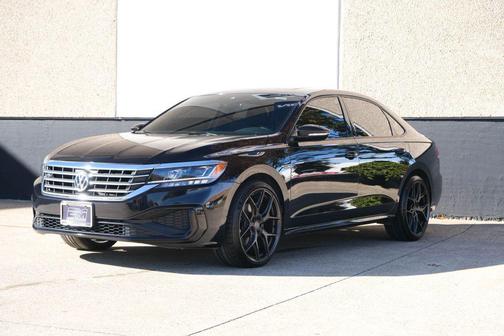 2022 Volkswagen Passat 2.0T R-Line