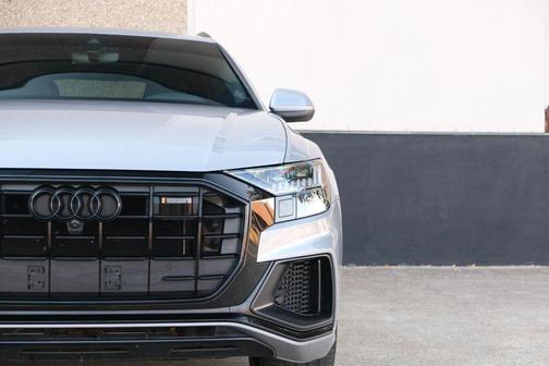 2021 Audi Q8 55 Premium Plus