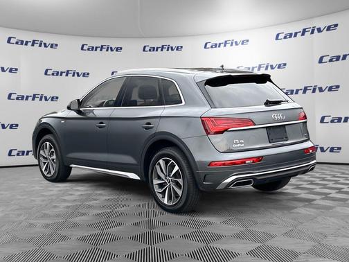 2022 Audi Q5 45 S line Premium Plus