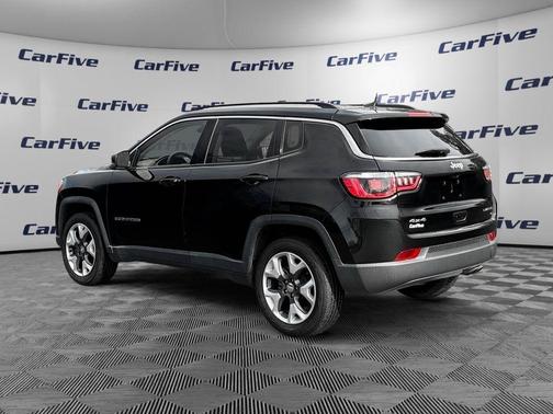 Diamond Black Crystal Pearlcoat 2018 Jeep Compass Limited