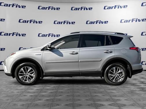 2017 Toyota RAV4 Hybrid XLE