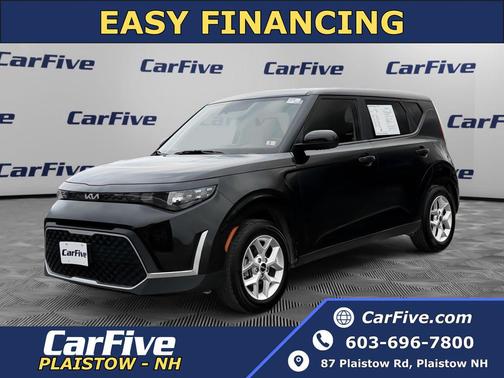Fusion Black 2023 Kia Soul LX