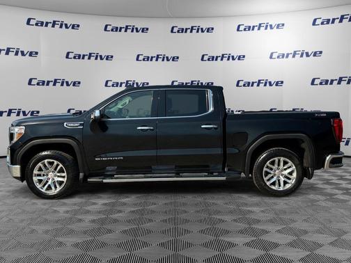 Onyx Black 2022 GMC Sierra 1500 SLT
