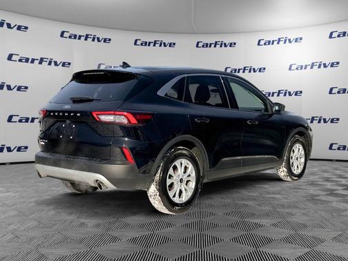 Black Metallic 2024 Ford Escape Active