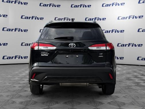 2023 Toyota Corolla Cross LE
