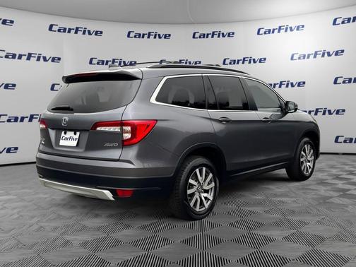 Gray 2021 Honda Pilot AWD EX-L