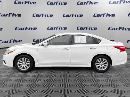 Glacier White 2017 Nissan Altima 2.5 S