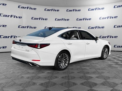 2019 Lexus ES 350 Base