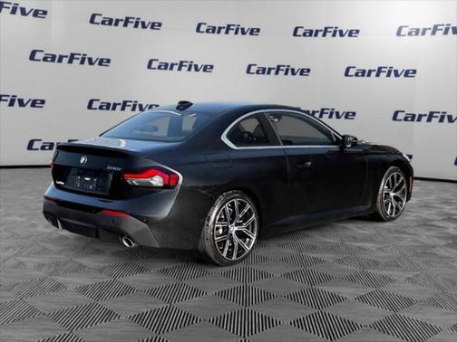 2022 BMW 230 i