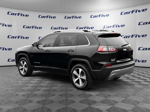Diamond Black Crystal Pearlcoat 2020 Jeep Cherokee Limited