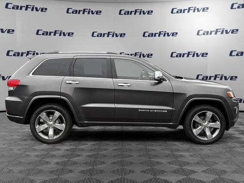 Brilliant Black Crystal Pearlcoat 2014 Jeep Grand Cherokee Overland