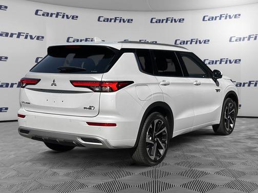 2023 Mitsubishi Outlander PHEV SEL