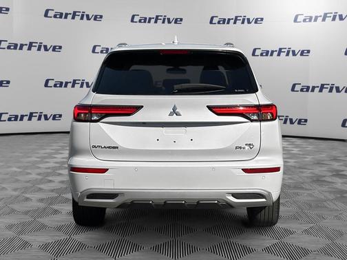 2023 Mitsubishi Outlander PHEV SEL