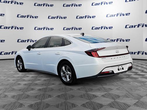 2021 Hyundai SONATA SE