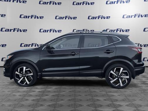 2022 Nissan Rogue Sport SL