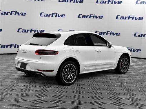 2017 Porsche Macan Turbo