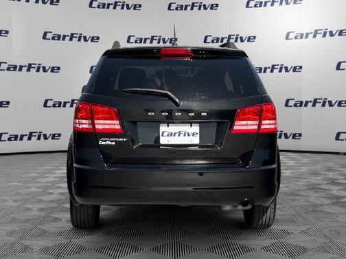 Pitch Black Clearcoat 2019 Dodge Journey SE