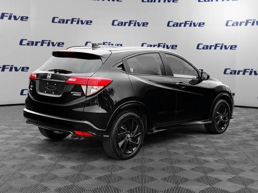 Crystal Black Pearl 2021 Honda HR-V AWD Sport