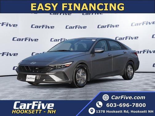 2024 Hyundai ELANTRA SE