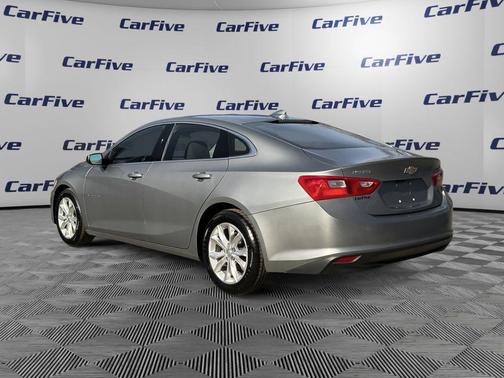 Sterling Gray Metallic 2023 Chevrolet Malibu FWD 1LT
