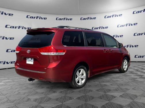 Salsa Red Pearl 2011 Toyota Sienna LE