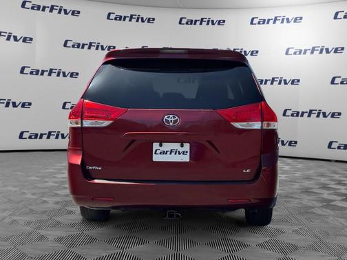 Salsa Red Pearl 2011 Toyota Sienna LE