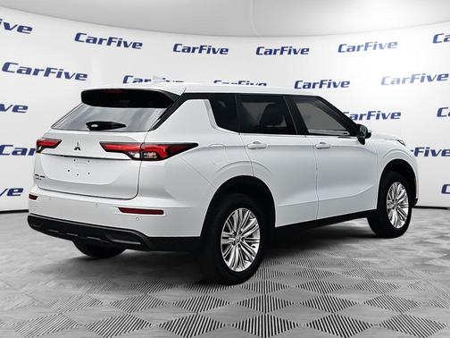 2024 Mitsubishi Outlander ES 2.5 S-AWC