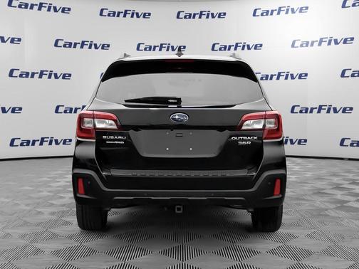 Crystal Black Silica 2018 Subaru Outback 3.6R Touring