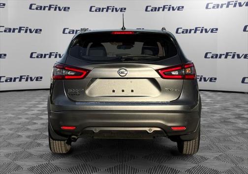 2022 Nissan Rogue Sport SV