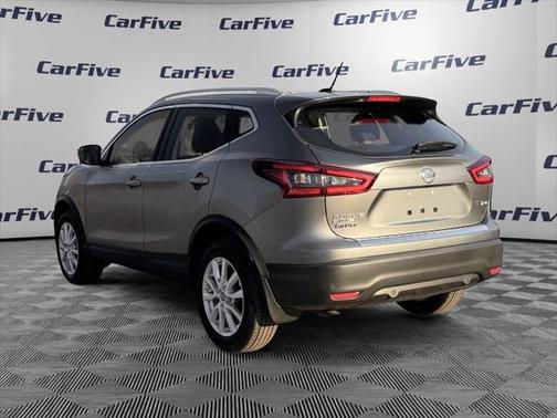 2022 Nissan Rogue Sport SV