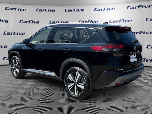 Super Black 2023 Nissan Rogue SL