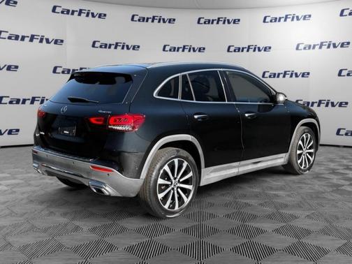 2021 Mercedes-Benz GLA 250 Base 4MATIC
