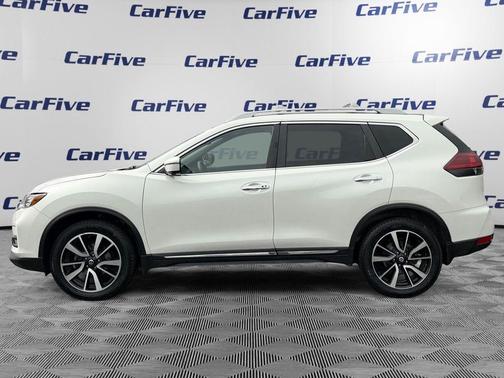 Pearl White Tricoat 2019 Nissan Rogue SL