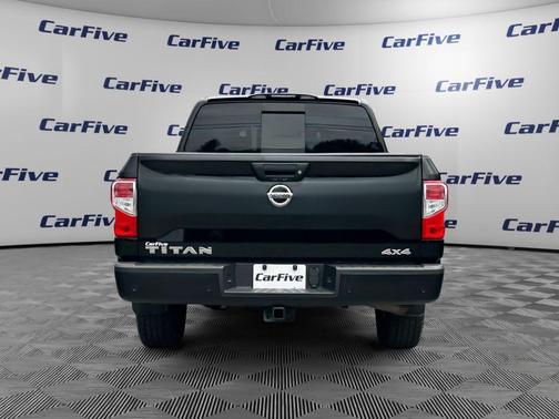 Super Black 2021 Nissan Titan S