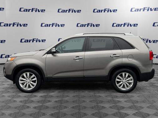 Titanium Silver 2011 Kia Sorento EX
