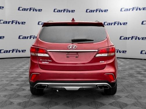 2017 Hyundai SANTA FE SE