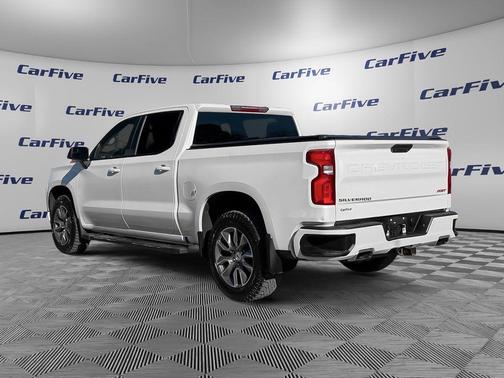 Iridescent Pearl Tricoat 2021 Chevrolet Silverado 1500 RST