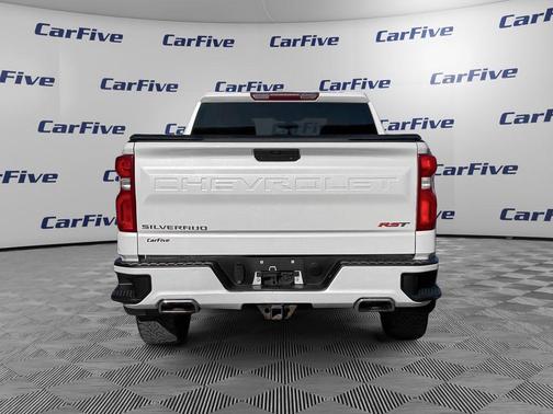 Iridescent Pearl Tricoat 2021 Chevrolet Silverado 1500 RST