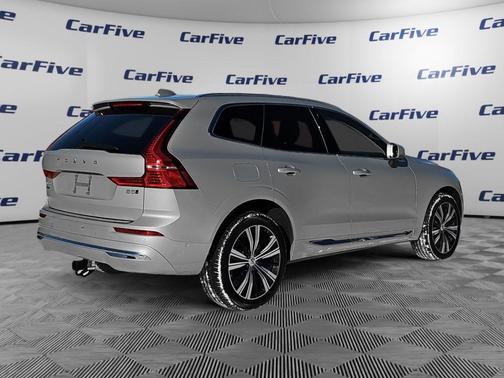 2023 Volvo XC60 B5 Plus Bright Theme